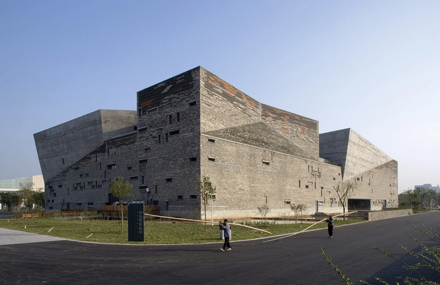 Thom Mayne,João Luis Carrilho da Graça, Wang Shu e Lu Wenyu laureados com o RIBA 2015 Fellowship - Imagem de Destaque