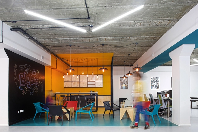 Oficina BigBek / SNKH Architectural Studio - Arquitectura De Oficinas