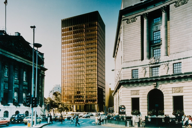 Mies van der Rohe's Tower in London That Never Was - Featured Image
