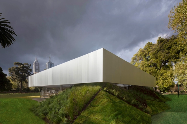 MPavilion 2017 projetado pelo OMA é inaugurado em Melbourne - Imagem de Destaque