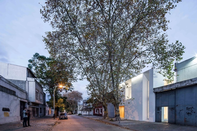 Oficinas PRINZI / Cotignola - Staricco - Tobler - Arquitectura De Oficinas, Fachada