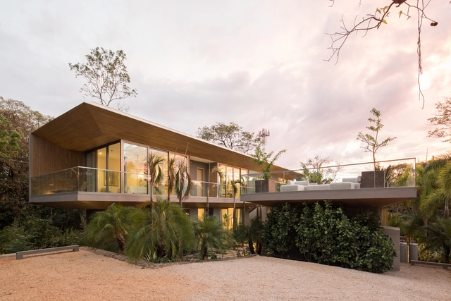 The Courtyard House / Studio Saxe - Exterior Photography, Houses, Facade