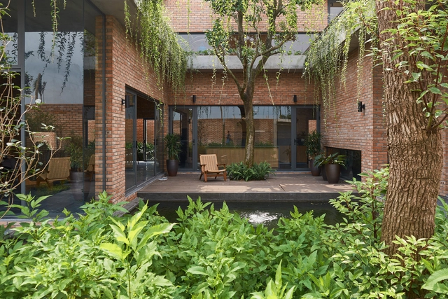 From Past to Future: The Urgency of "Green" in Architecture - Featured Image