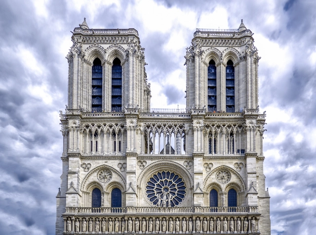 The Origins and Evolution of Gothic Architecture - Featured Image
