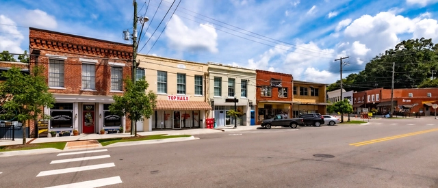 10 Ways to Make Struggling Downtowns Thrive - Featured Image