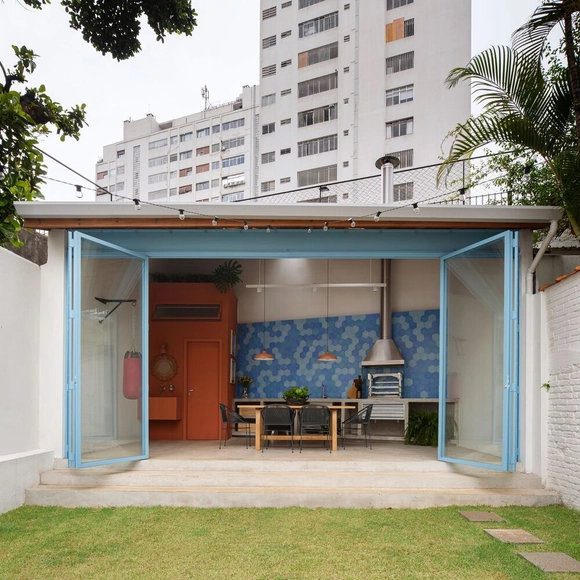 ¿Qué es el "puxadinho" brasileño? Ideas para dependencias y anexos residenciales - Imagen Principal