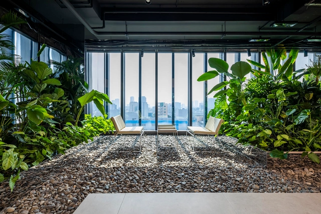 4 Maneiras de incorporar a biofilia nos espaços de trabalho urbanos - Imagem de Destaque