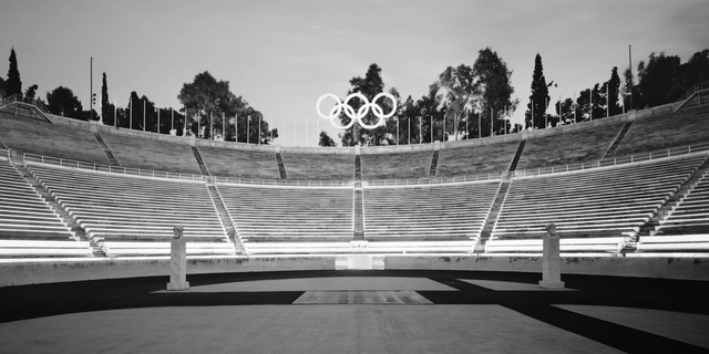 Lieux de sport, lieux d'idéaux: Photographs by Erieta Attali - Featured Image