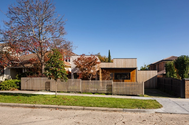 Courtyard and Garden House / Delia Teschendorff Architecture - Houses