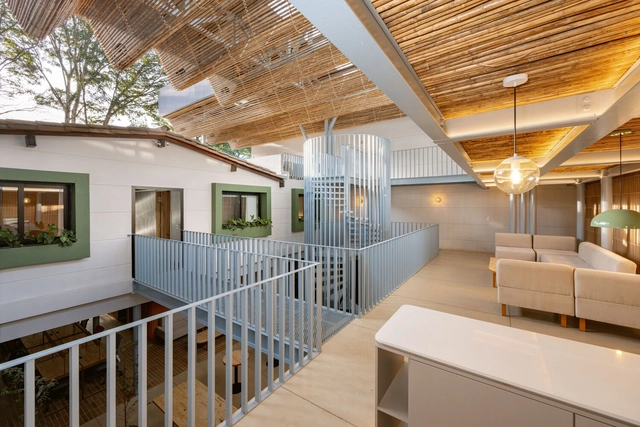 CHCW House / Plan:b arquitectos - Fotografía interior, Casas, Fijación Vigas, Cierros, Mesas, Sillas