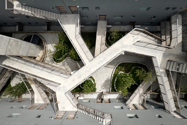 将自然融入建筑材料：探索 Estudio Planta 的建筑作品 - 主图