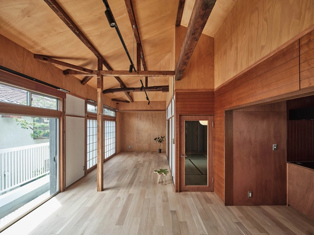 Casa Nukui / ROOVICE - Fotografía interior, Renovación, Fijación Vigas