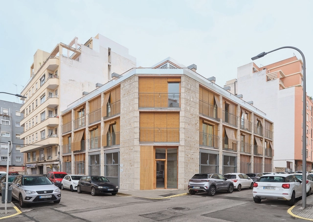 2104 号社会住房单元 / HARQUITECTES - 建筑图, 公寓, 阳台