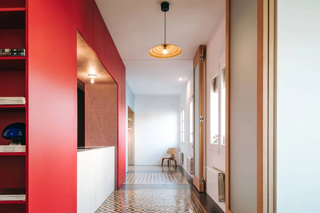 Casa Cromática / JJ + estudio - Fotografía interior, Casas, Puerta, Iluminación